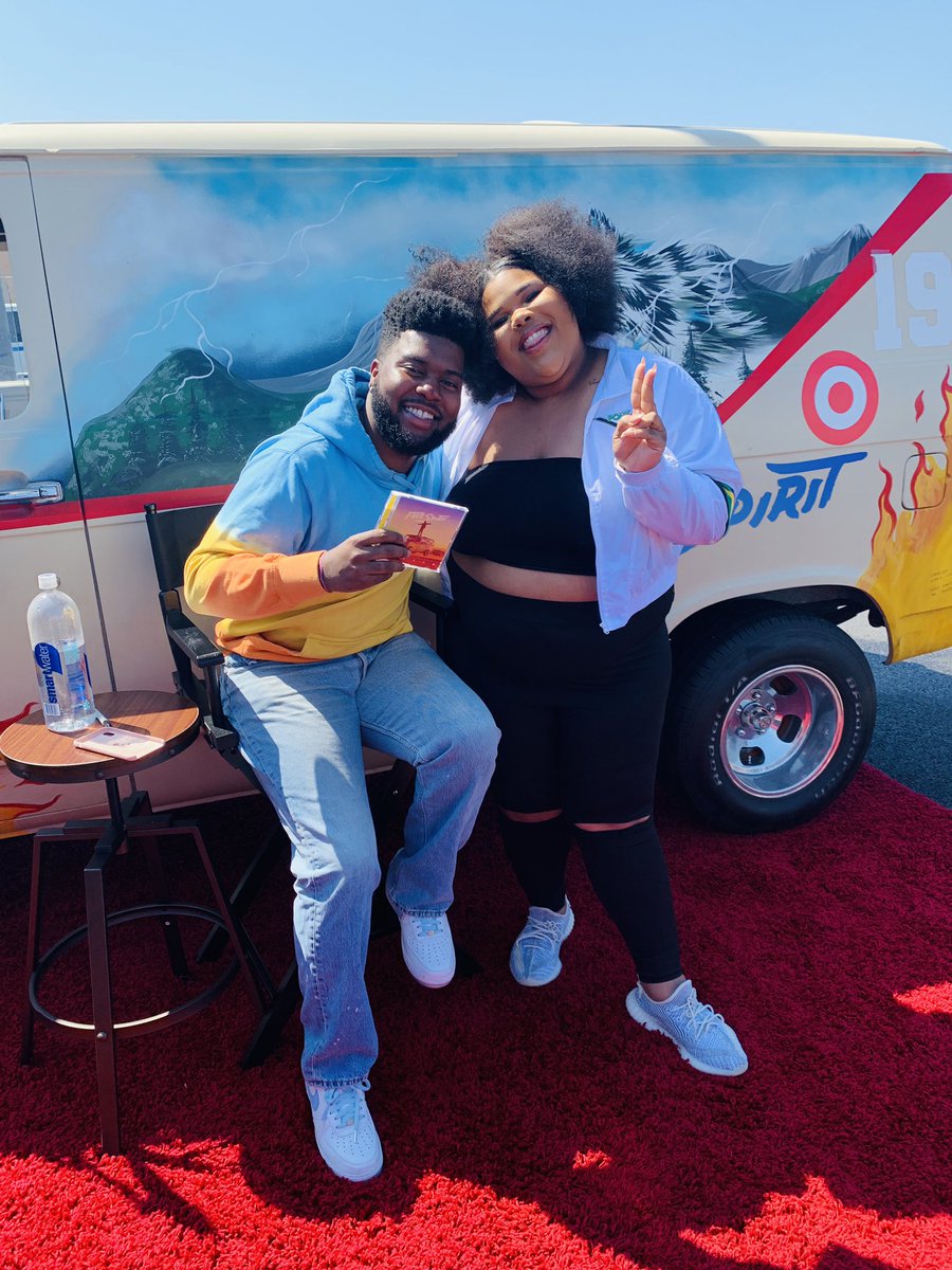 sham_yeezy's tweet photo. My whole life is complete! @thegreatkhalid thank you for being the sweetest soul💕 talked about his growth , music and our love for @alissa_ashleyy ✨ https://t.co/py6HW43VCU