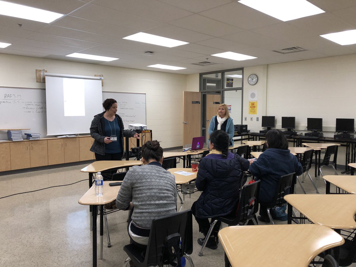 CraigGuthrie4's tweet photo. @MCBSharks Sherry Wiper and Laura Gagne presenting to parents at #gecpic on the benefits of @Edsby in the classroom @gecdsbpro https://t.co/IytZdmpCEj