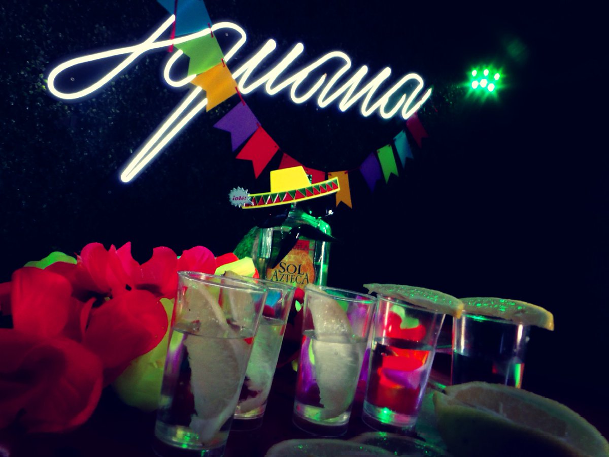 🇲🇽ÁNDALE WEY 🇲🇽
Salen muchas rondas de Tequila esta Noche !!!