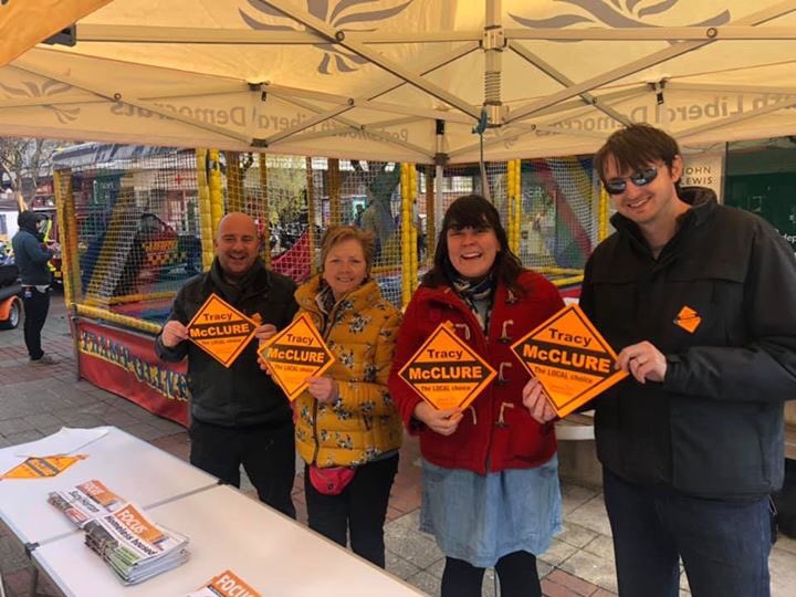 LeeHunt6's tweet photo. Brilliant day campaigning across #NelsonWard #Stamshaw #Tipner #NorthEnd #Buckland with @portsmouthld Cllrs Leo Madden & Jason Fazackarley & @adair1524; lots people pledging to #vote #LibDem #DemandBetter #LibDemDoorsteps #LibDemChats #Working4You #WorkingAllYearRound #Portsmouth https://t.co/iWzxH4OVm7