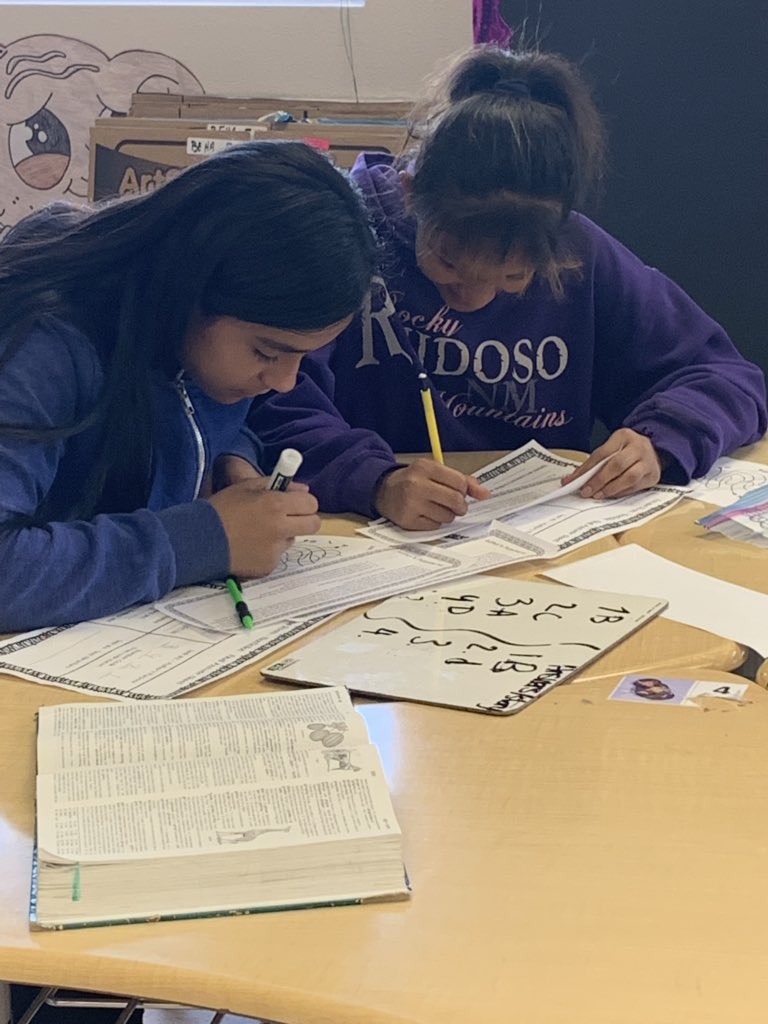 MGandara_SES's tweet photo. Can the wolves escape the informational escape room?!? Think hard, wolves!!🐺🐺#SaturdaySchoolFun #structures #factandopinions #mainideas #purpose #TeamSISD https://t.co/cMZbQD1hnR