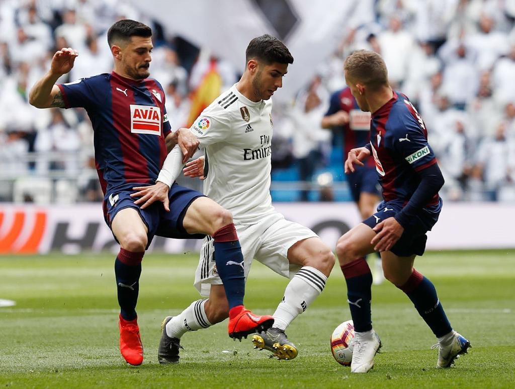marcoasensio10's tweet image. Buena reacción del equipo. Feliz por la victoria. / Good team reaction. Happy for the victory. #HalaMadrid
