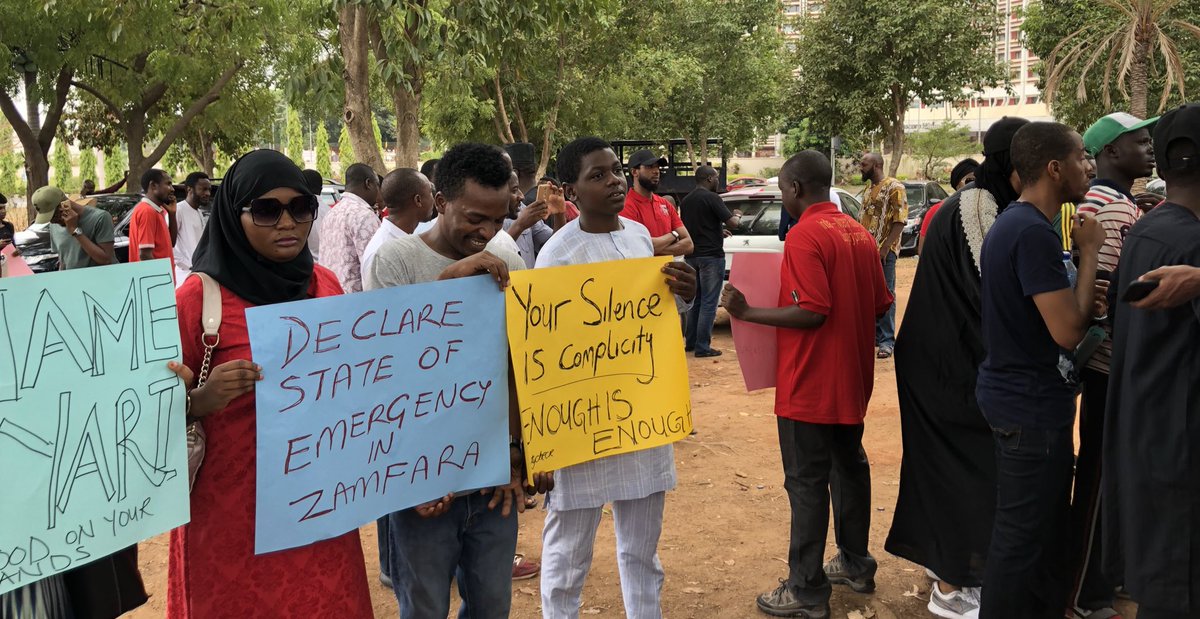 lifeinarewa's tweet photo. Photos of peaceful protesters from Sokoto, Kaduna and Abuja Calling on government to #EndZamfaraKillings #ZamfaraKillings #MarchForZamfara #ZamfaraIsBleeding https://t.co/1isMMO3iSY