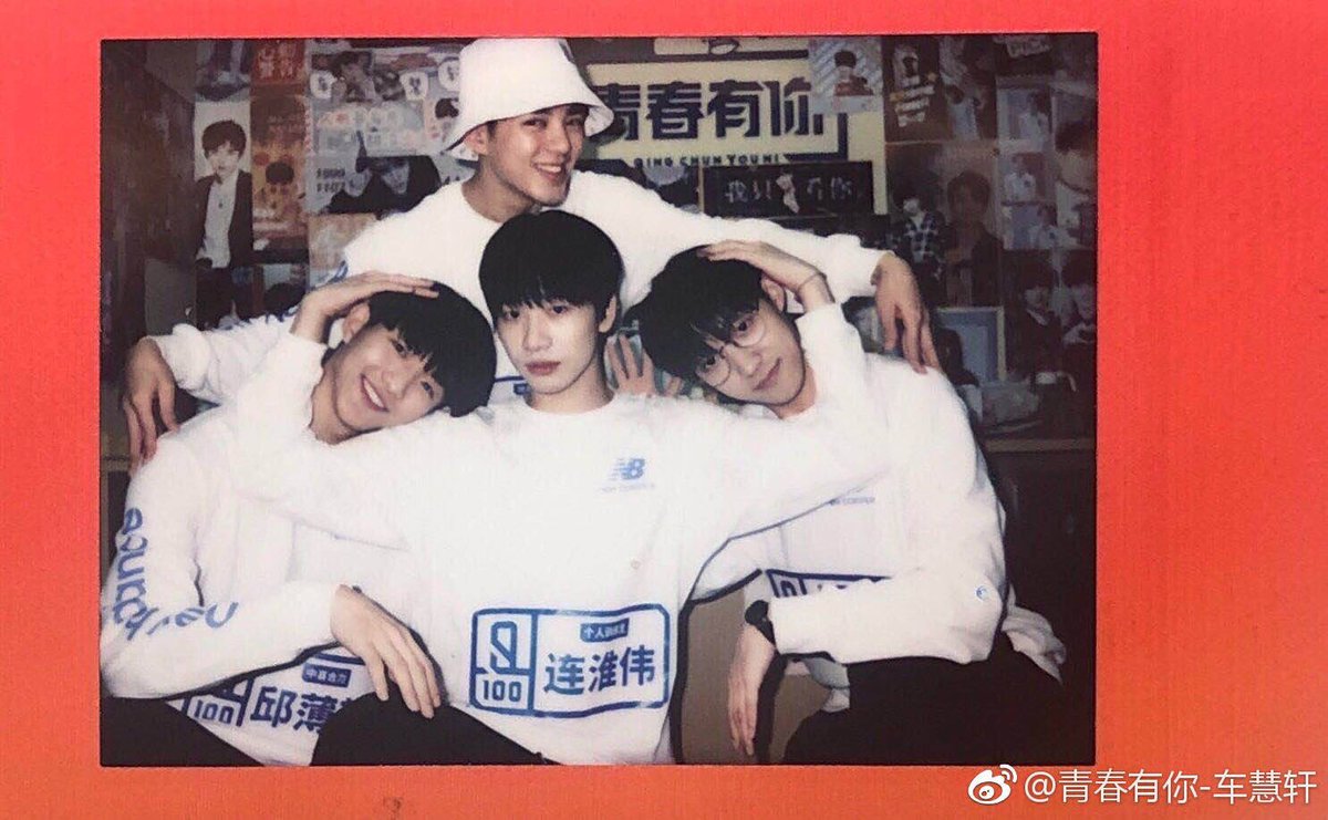monochani's tweet photo. อยากเห็น BigPink Debut  จังเลยฮะะะะะ 😂
#LianHuaiwei #FengJunJie #CheHuiXuan #QiuBoHan #QingChunYouNi #IdolProducer2 https://t.co/6QDBndAKpZ