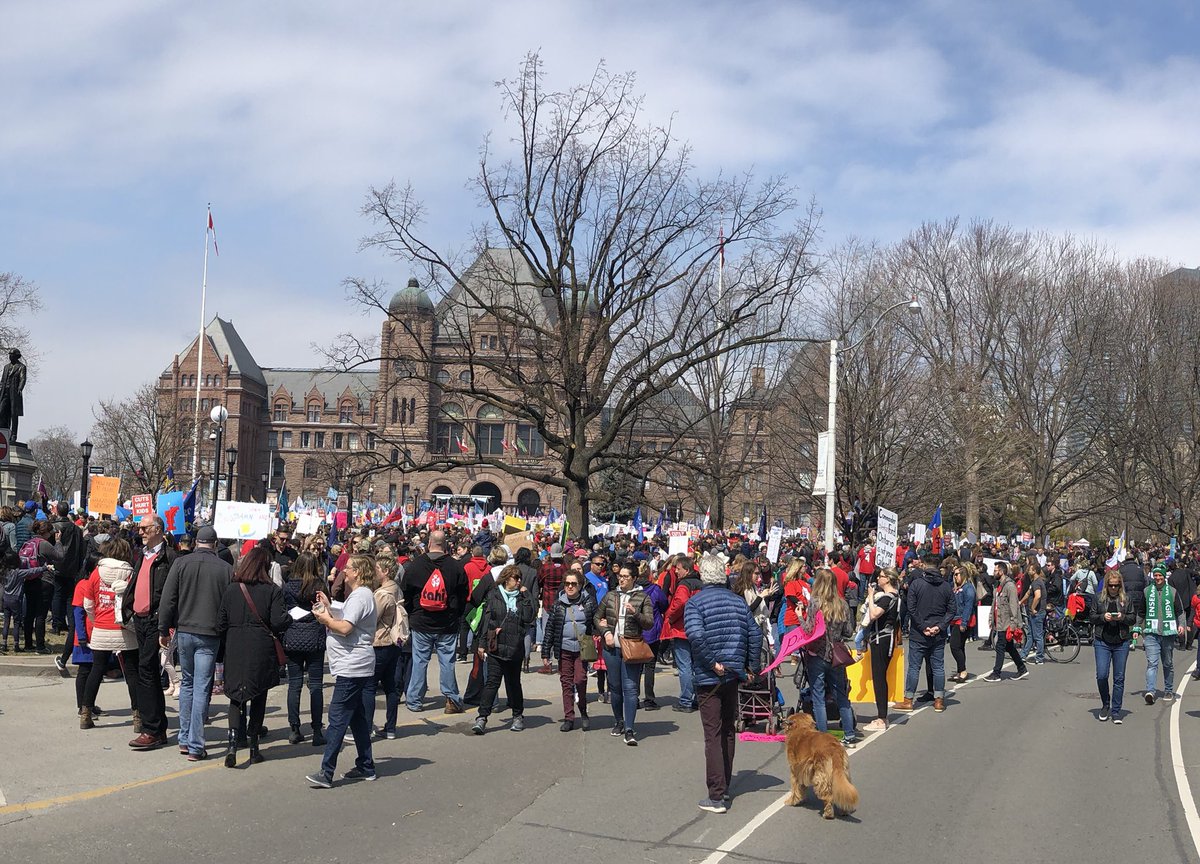 Proud to be at Queen’s Park today supporting our colleagues in their fight for Public Education. #CutsHurtsKids @CanTeachersFed <a href="/albertateachers/">Alberta Teachers' Association</a> <a href="/ETFOeducators/">Elementary Educators</a> <a href="/OECTAProv/">Catholic Teachers</a> <a href="/osstf/">OSSTF Communications</a> @aefo