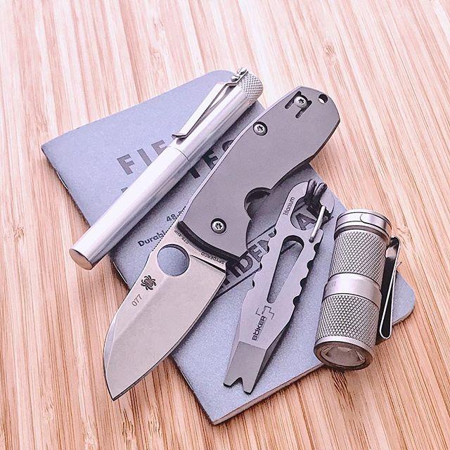 mifoto_se's tweet photo. Really digging the Techno 2.
•
#edc #edcgear #everydaycarry #edcig #edcdump #edcshowcase #echodeltacharlienetwork #pocketdump #knife #knifenut #knivesofinstagram #knifestagram #knivesdaily #FieldNotes #KarasKustoms #KarasPenCo #KarasKustomsRenderKMin… https://t.co/OFeGJFqUts https://t.co/7eWWXuwcEN