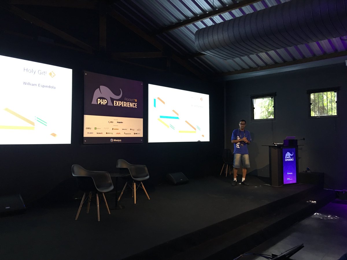 marcelgsantos's tweet image. O @w_espindola apresentando a sua palestra &apos;Holy Git!&apos; no #PhpExperience no @iMasters. São dicas excelentes sobre rebase, stash, cherry pick, boas práticas entre outras. #php #phpsp #phpx2019