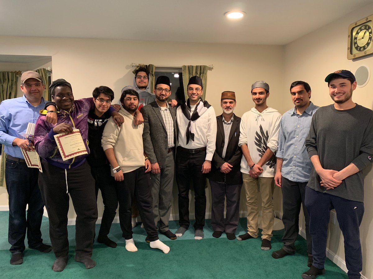 MKA_Boston's tweet image. Day 2 of local Khuddam Ijtema in Boston: 

Fajr fit breakfast at iHop and hiking on the Blue Hills Reservation.