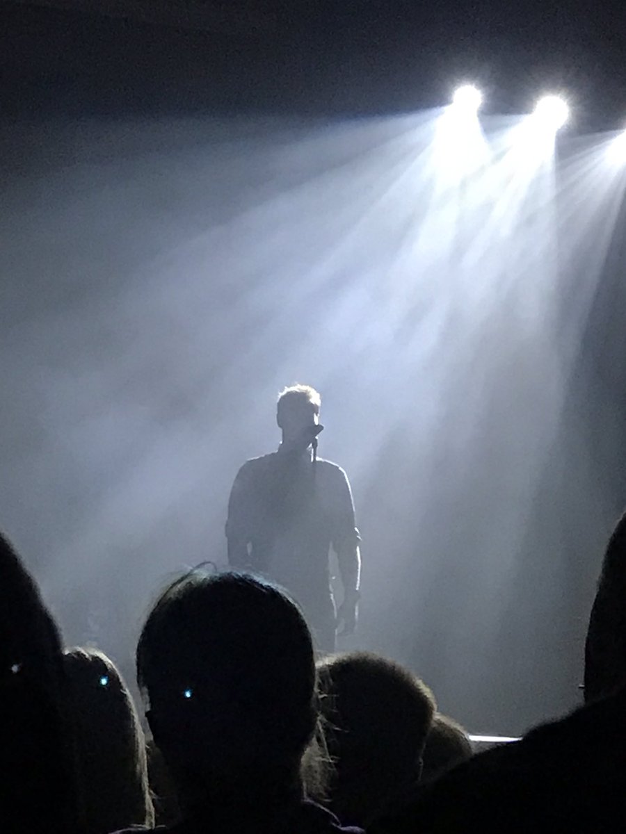 Neil_Seward1's tweet photo. @Springsteenshow Great show last night at #colchestercharterhall
A great tribute to The Boss. Will definitely be going to another show. https://t.co/jRvgrimbDG