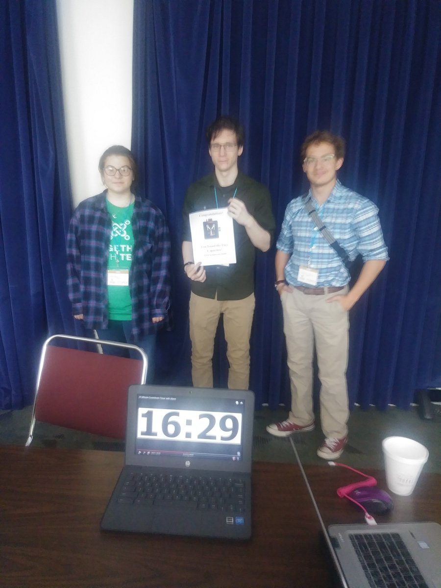 Acosta_NubiaE's tweet photo. Heights HS brokeout in record time. Wooohoooo! #togetherwithtech #HeightsHS https://t.co/Usn7JJ9uVt