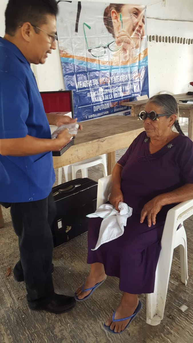 SoyGabyAngulo's tweet photo. Muchas gracias a todos los asistentes y al gran equipo de oftalmólogos por hacer un éxito de nuestra "Jornada de Salud Visual" en el poblado de Nachi Cocom, Quintana Roo, en donde se atendieron a más de 100 personas con problemas de visión, enhorabuena 📣⚕️👨‍👩‍👦‍👦#MujerDeResultados https://t.co/FqKPOmOJiD