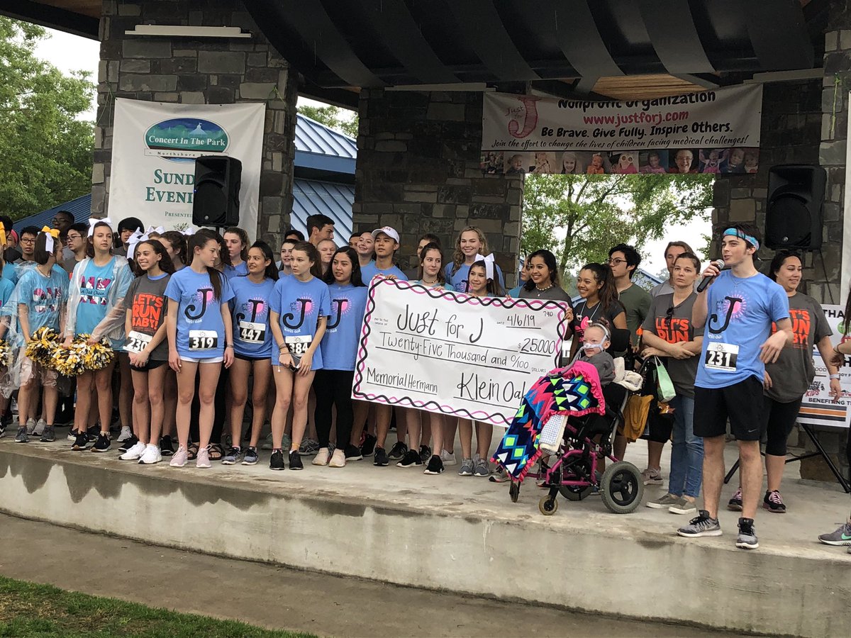 KO   alum-Claire Adams Starr &amp; Amanda Borg Sieg organized “Just for J Houston Fun Run. Money raised is dedicated to helping children with childhood diseases! @Kleinoakstuco presented a check from all organizations in the amount of $25K #P2P at its Best!