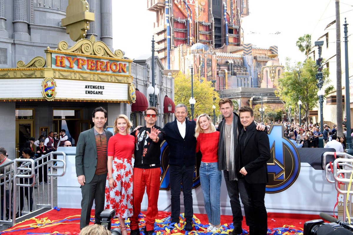TuPopcast's tweet photo. Las estrellas de #Avengers visitaron el día de ayer Disney California Adventure como parte de su tour promocional de #Endgame 🔥 https://t.co/XKBL6FiRZ7