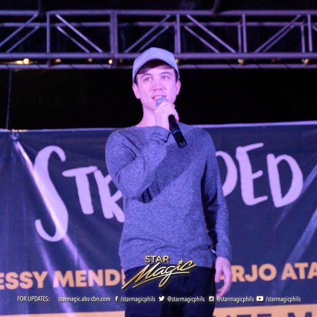 starmagicphils's tweet photo. Arjo Atayde during the “Stranded” mall show in Marquee Mall Grounds #StrandedMovieTour https://t.co/2Y1MtzGdYl https://t.co/SZszzxGc0Q