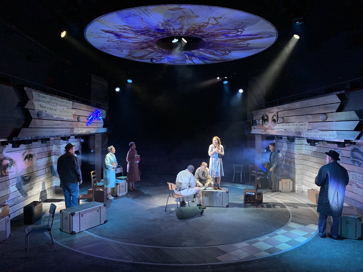 MorganLarge's tweet photo. Ding ding ๐ Final boarding for Violet. Off to see the brilliant cast one last time #violetmusical https://t.co/dOI9xyorIa