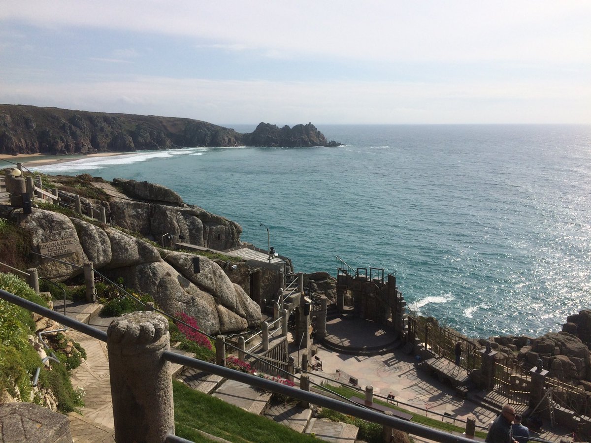 nickyoung78's tweet photo. The amazing ⁦@minacktheatre⁩ - always a pleasure to visit! #Cornwall #VisitEngland ⁦@Rabbies_Travel⁩ https://t.co/ndv74sWCY3