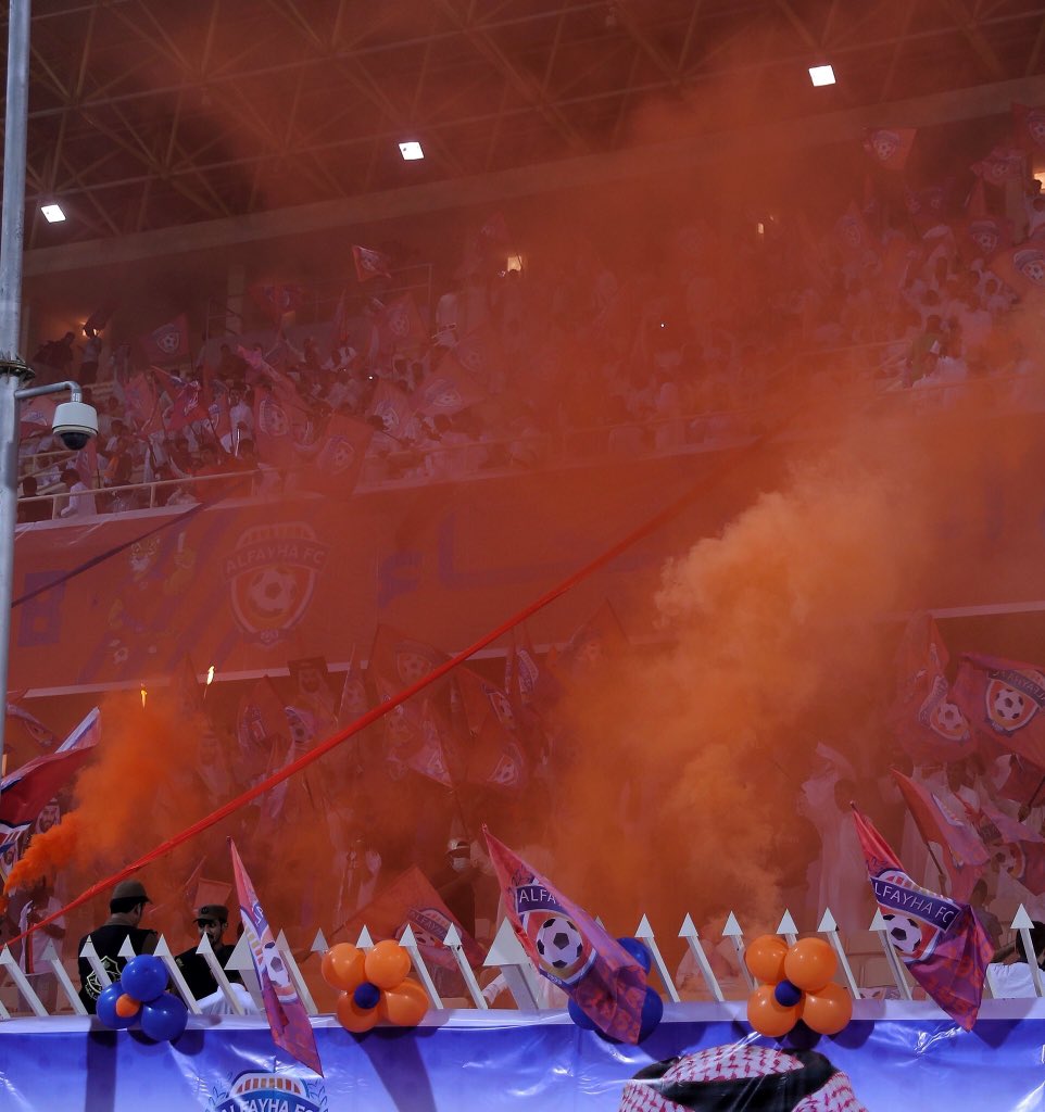 GREEN_GOAL's tweet photo. شريكنا المبهج @Alfaihaclub 
مليون مبروك الفوز المهم
٣ نقاط غالية جداً جداً جداً
ليلة برتقالية سعيدة 🧡💙 https://t.co/fHyfnSJGeW