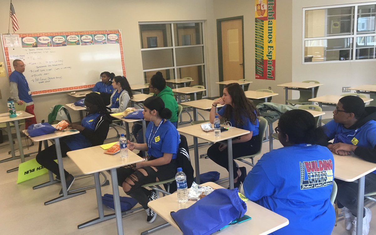 GRHS_Stallions's tweet photo. Great ideas being shared during debrief session on all things learned at Student Leaders Conference. #VHSLSLC2019 #40yearsofGReatness https://t.co/GodKiqvU4g