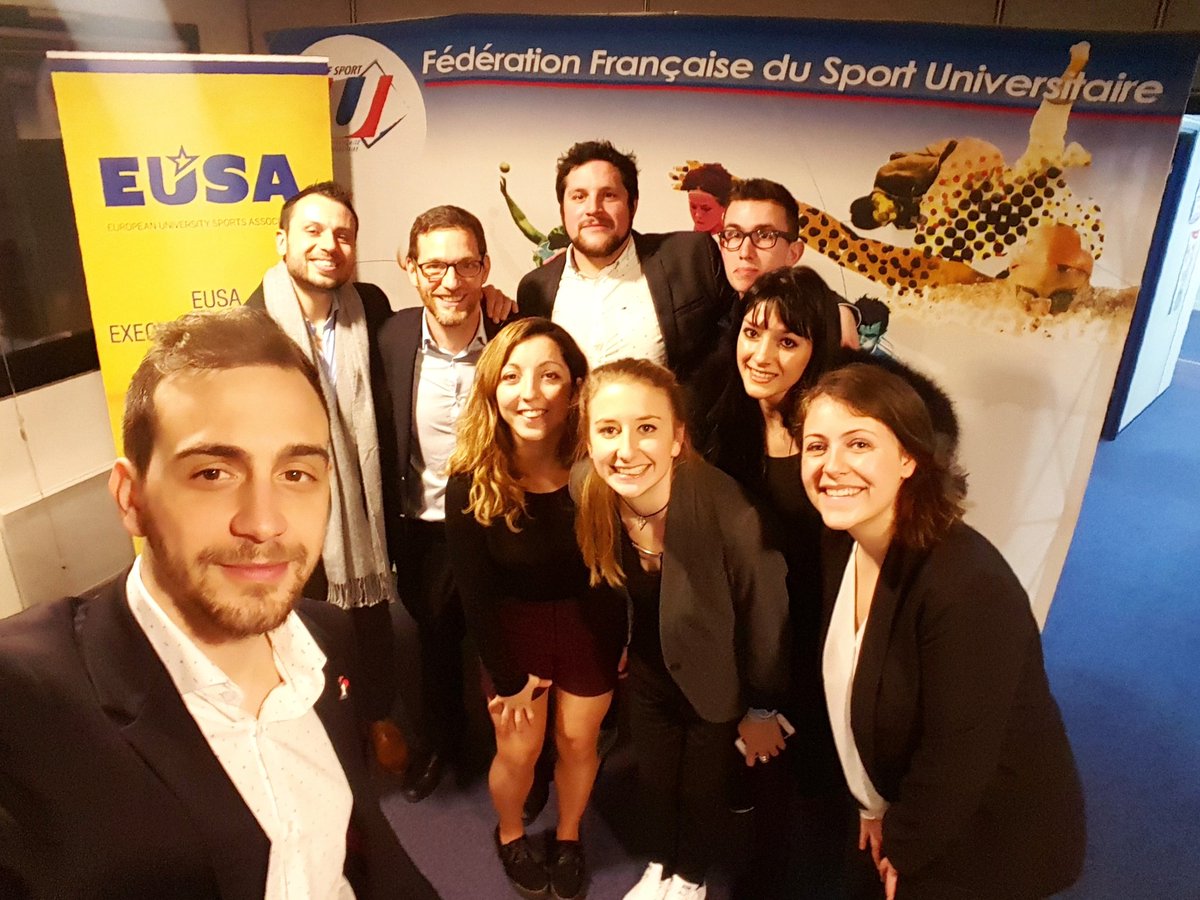 LionelRuiz_'s tweet photo. [THREAD] ⤵️

Et toujours un plaisir de retrouver mes amis du Comité Directeur et collègues de cette fédération au TOP ! @ChloeCalmettes @CecileChmd @arnaudrichard 😍 @FFSportU #Lengagementdunevie #TeamFranceU #FFSportU https://t.co/erRizmGYIR