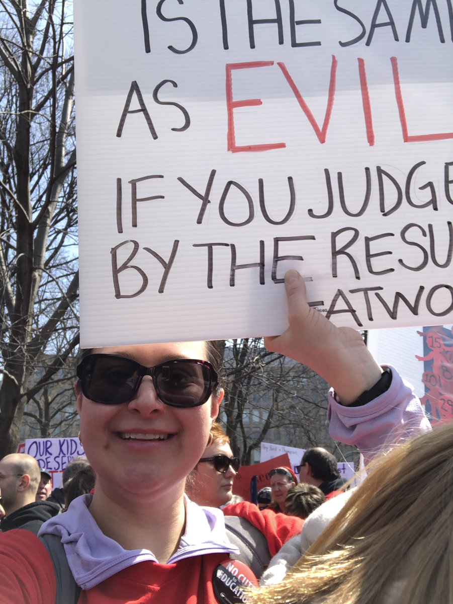 Julie Keats tweet media