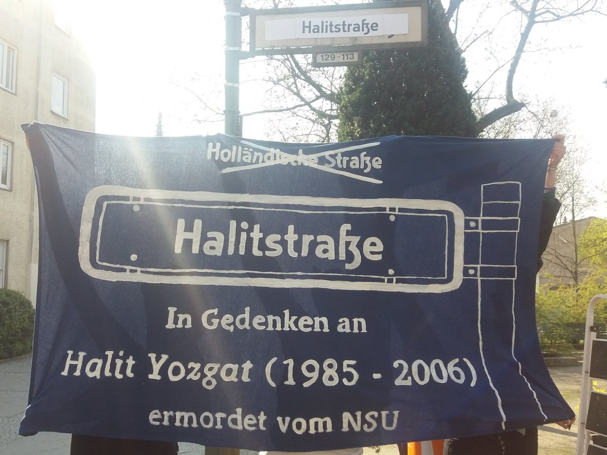 In #Berlin wurde heute die Holländerstraße in #Halitstraße umbenannt. Solidarische Grüße zurück! #KeinSchlussstrich facebook.com/14413628900861…