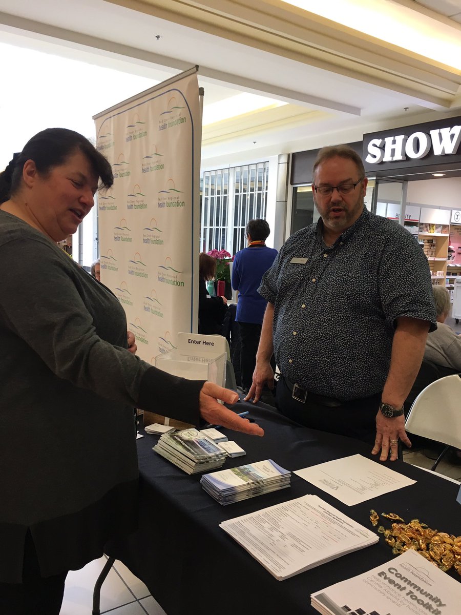 #volunteerweek2019 kickoff at Parkland today. Thank you so much for the great work <a href="/LendingCupboard/">The Lending Cupboard</a> <a href="/RDRH_Foundation/">RDRHFoundation</a>  <a href="/rdpl/">Red Deer Public Library</a> <a href="/FSCA1/">Family Services of Central Alberta</a> the great organizations that make our city #RedDeer so great