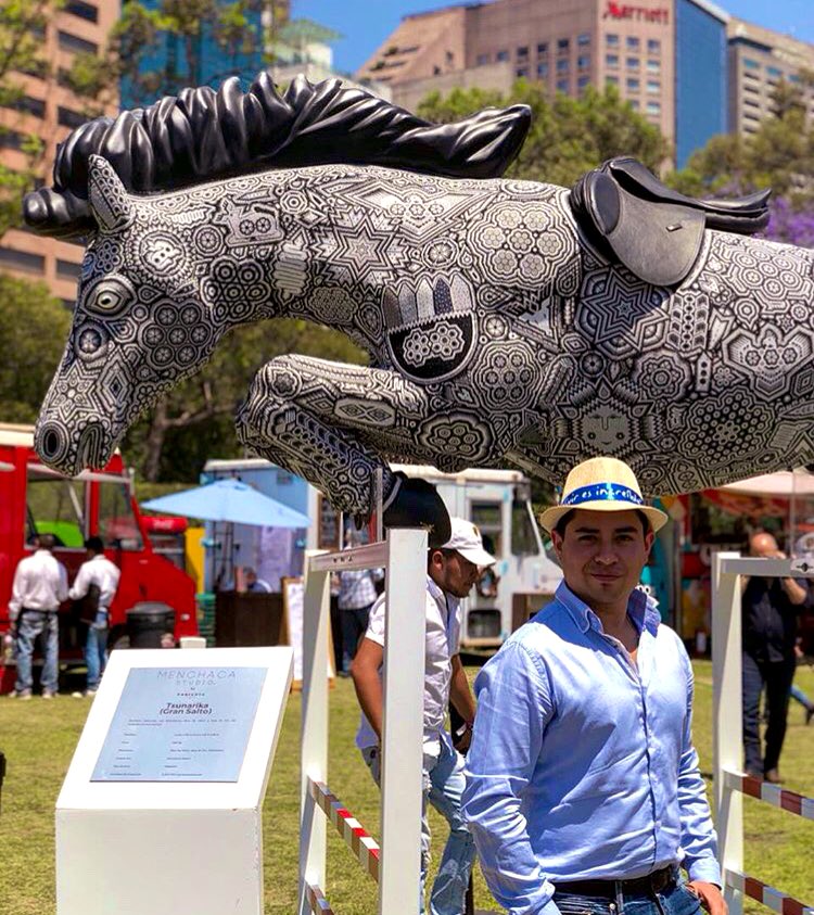 @GNPSeguros Porque #Viviresincreíble 🧡💙 y #GNPMéxicoJumping 🏇🏇🏇