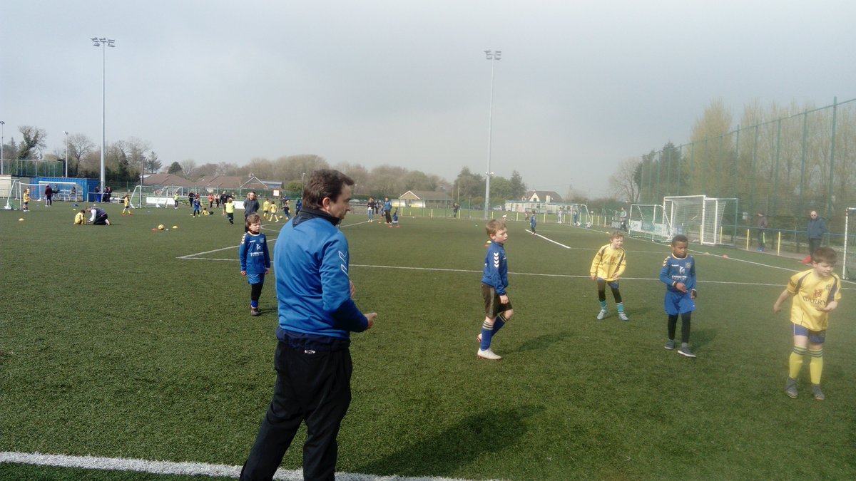 DouglasHallAFC's tweet photo. U9 small sided game in Hall with @CarrigUnitedAFC. Great to see so many kids enjoying playing football. No pressure and having fun. https://t.co/9DLwGgwyzi