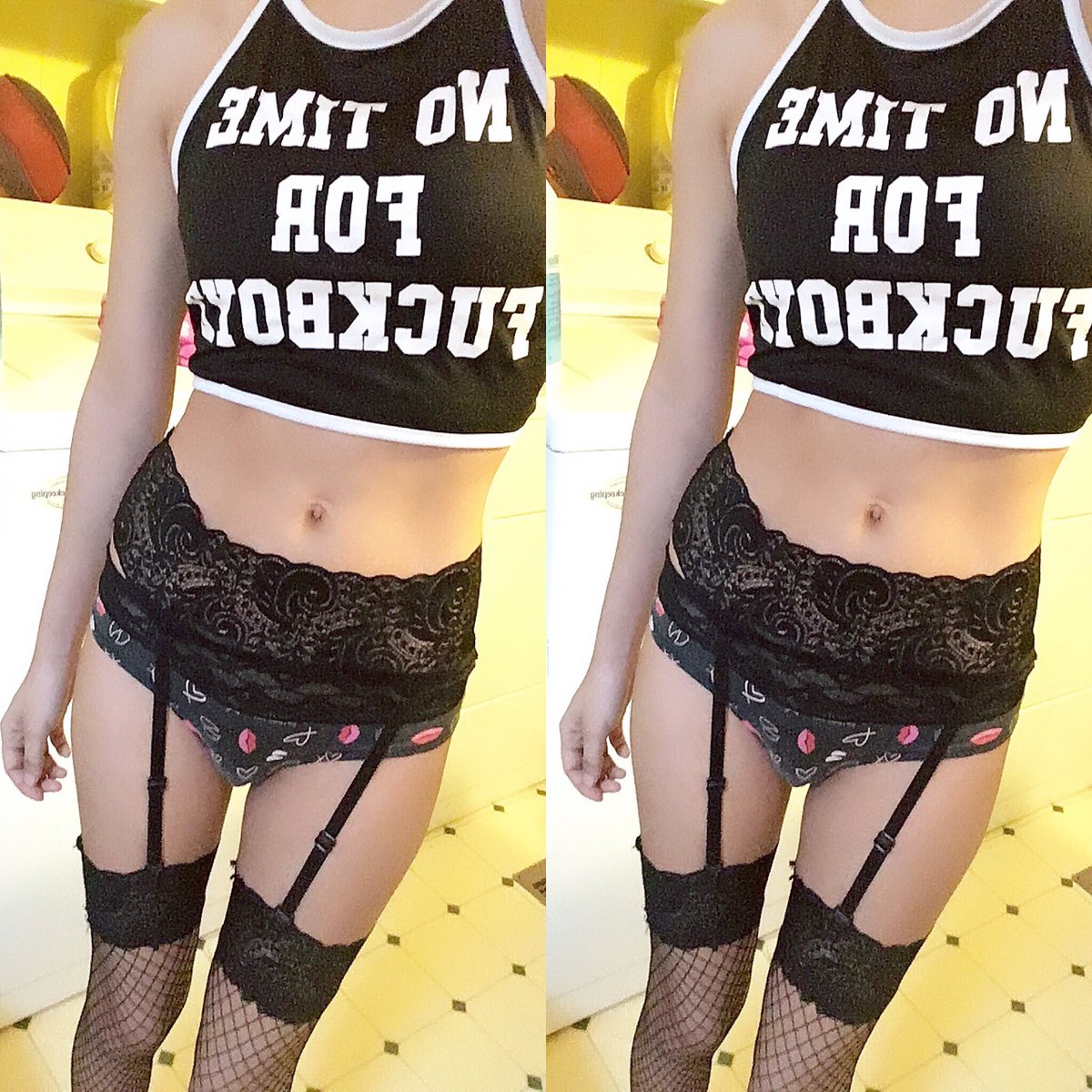 chiqxilla's tweet photo. The past few weeks have been a struggle but hi 👁👄👁 https://t.co/0iYd8p6f7g