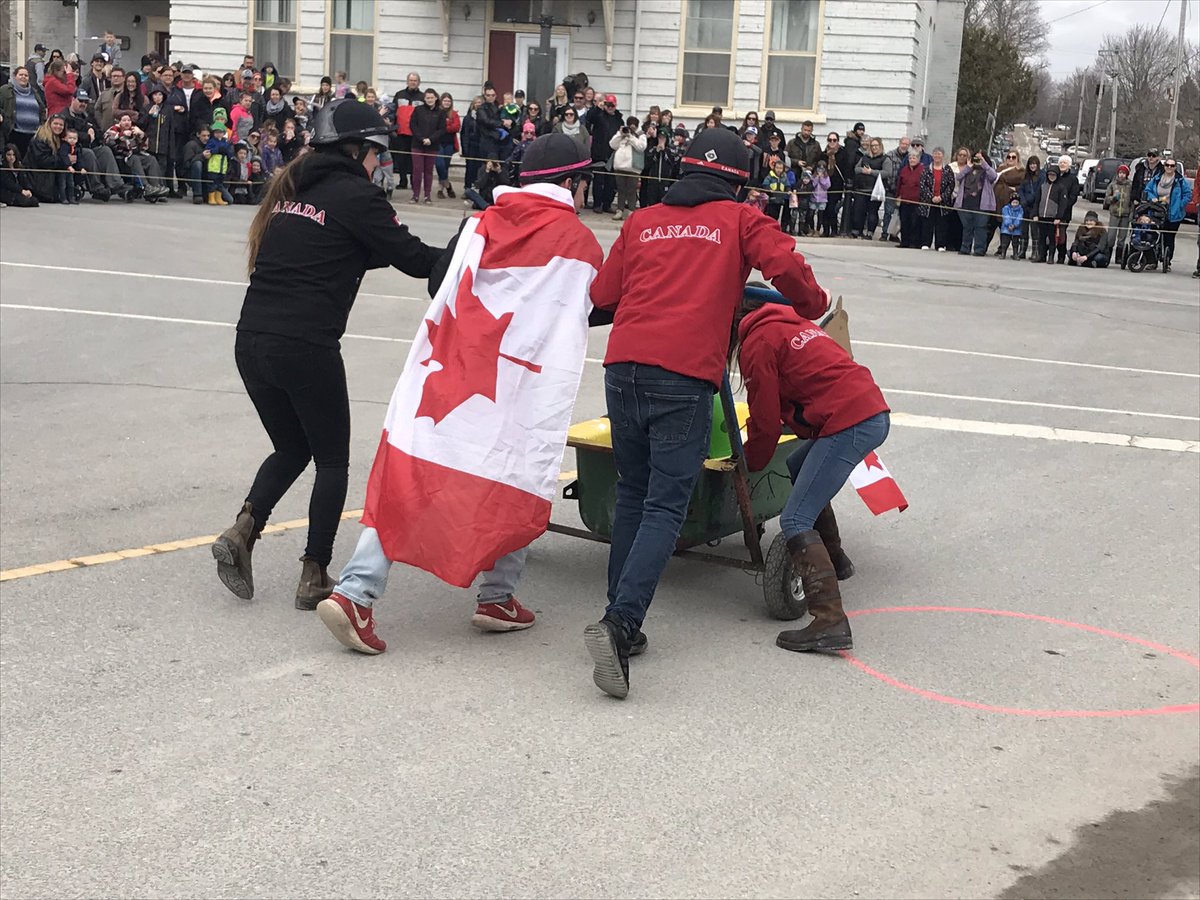 durhamregion_jf's tweet photo. Thanks to all the participants of the Bathtub Races this year at the Sunderland Maple Syrup Festival! Congrats to the Mounted Games Canada team who took home the Grand Champion award! https://t.co/41sPy8YuR4