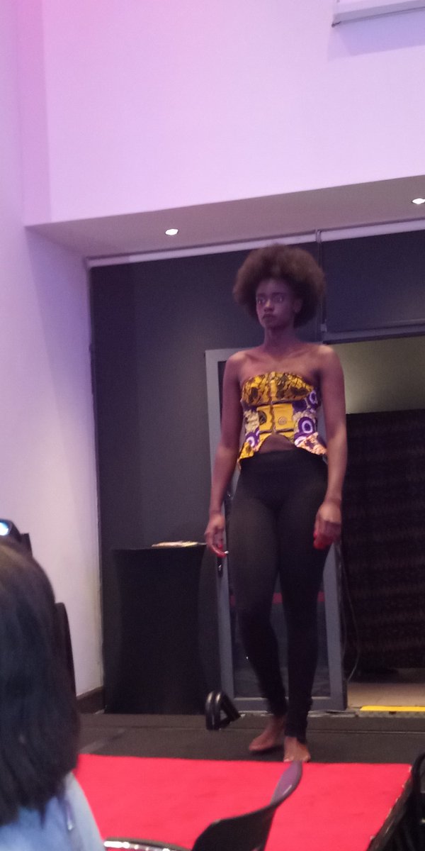 MiryNish's tweet photo. Supporting friends 
Khavungwe Khavungwe

#runwayagainstcancer
#hopeforcancerkids https://t.co/VhQgvRAtgY