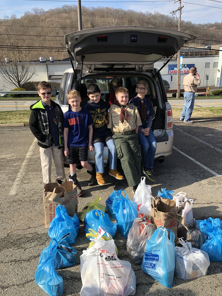 JoannaH87567988's tweet photo. Scouting For Food pick up and then trout stocking!  Getting them out in the community!  #Denleader #cubscouts https://t.co/FvgUJU8cMi