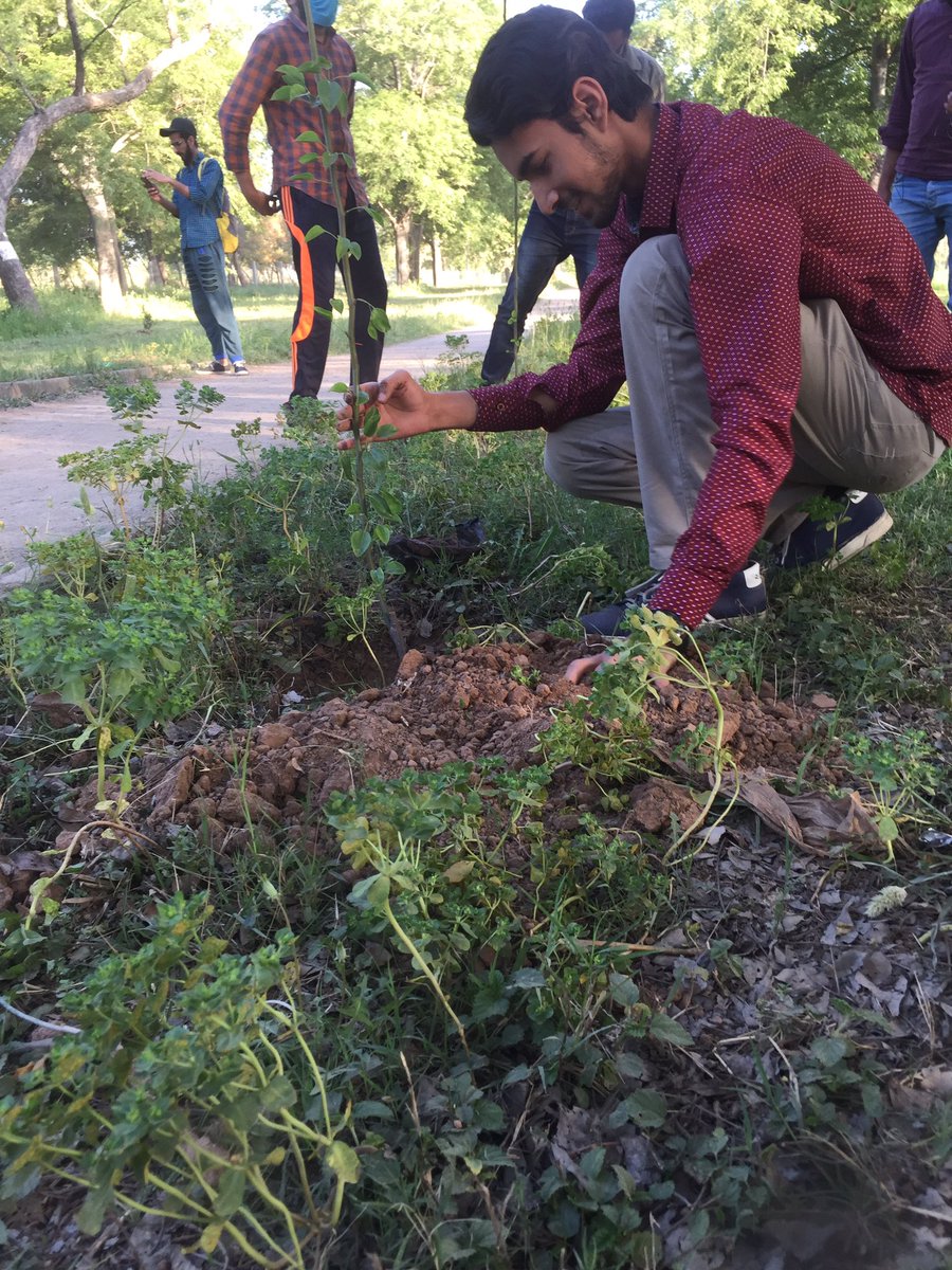 planterforce's tweet photo. Plantation Campaign of today at Kachnaar Park
Event was Organized by Friends of Kachnaar Park and Green Squad
It also was a fan meetup of Eva Zu Beck
Foreigners like her are promoting true image of Pakistan
Huge support for her and other foreign tourists
#Pakistanzindabad https://t.co/J67suktHSV