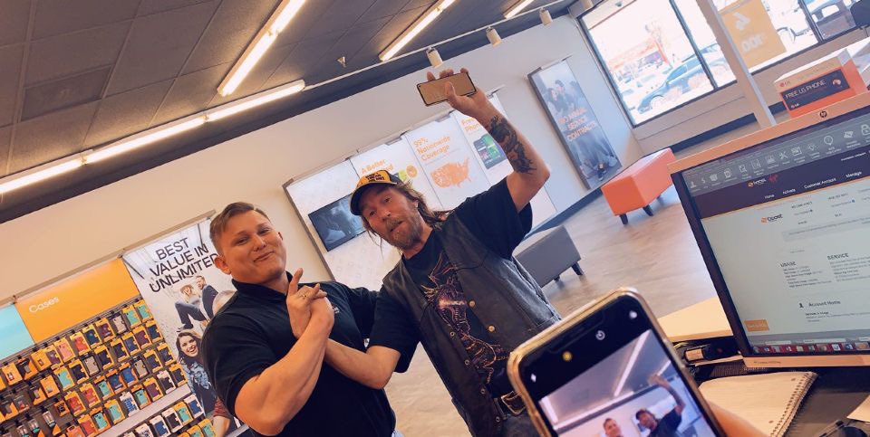 Chrome Wireless (@chromewireless) on Twitter photo Marco <a href="/vintonstreet/">nancy vaughan</a> making a customers day with a S10e Boost Up! #boostmobile <a href="/RyanMaierMN/">Ryan Maier</a> @Jamesmarceco <a href="/SprintGuyNews/">Jake Ludacka</a> Marco <a href="/vintonstreet/">nancy vaughan</a> making a customers day with a S10e Boost Up! #boostmobile <a href="/RyanMaierMN/">Ryan Maier</a> @Jamesmarceco <a href="/SprintGuyNews/">Jake Ludacka</a>