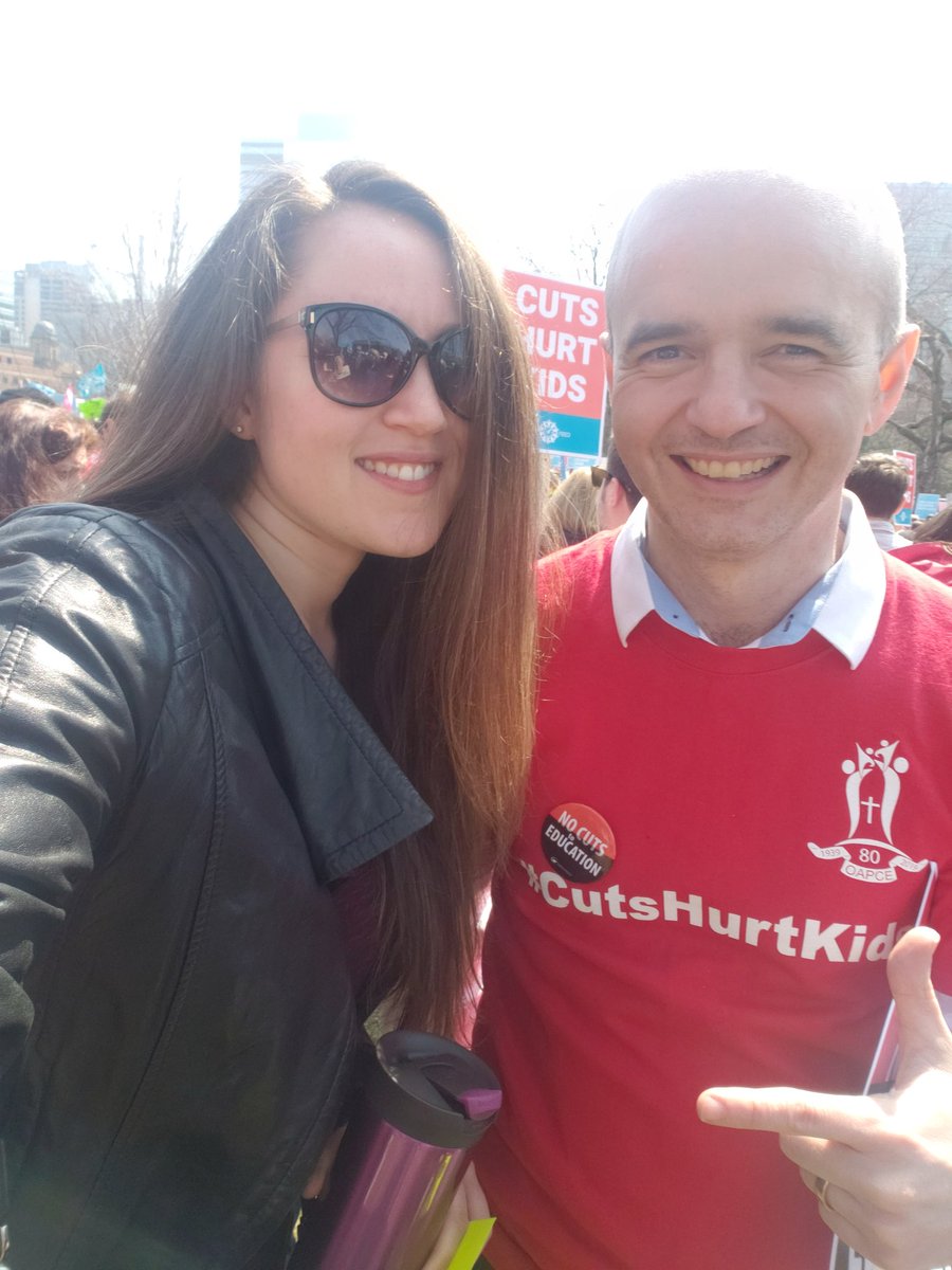 ClaireMcWatt's tweet photo. Today's #cutshurtkids rally was awesome! So great to meet folks all the way from Thunder Bay, and ran into activist Trustee @normsworld! Also brought Mervin to hang with the #protestdogs.
#onpoli https://t.co/cUCXuAqY6s