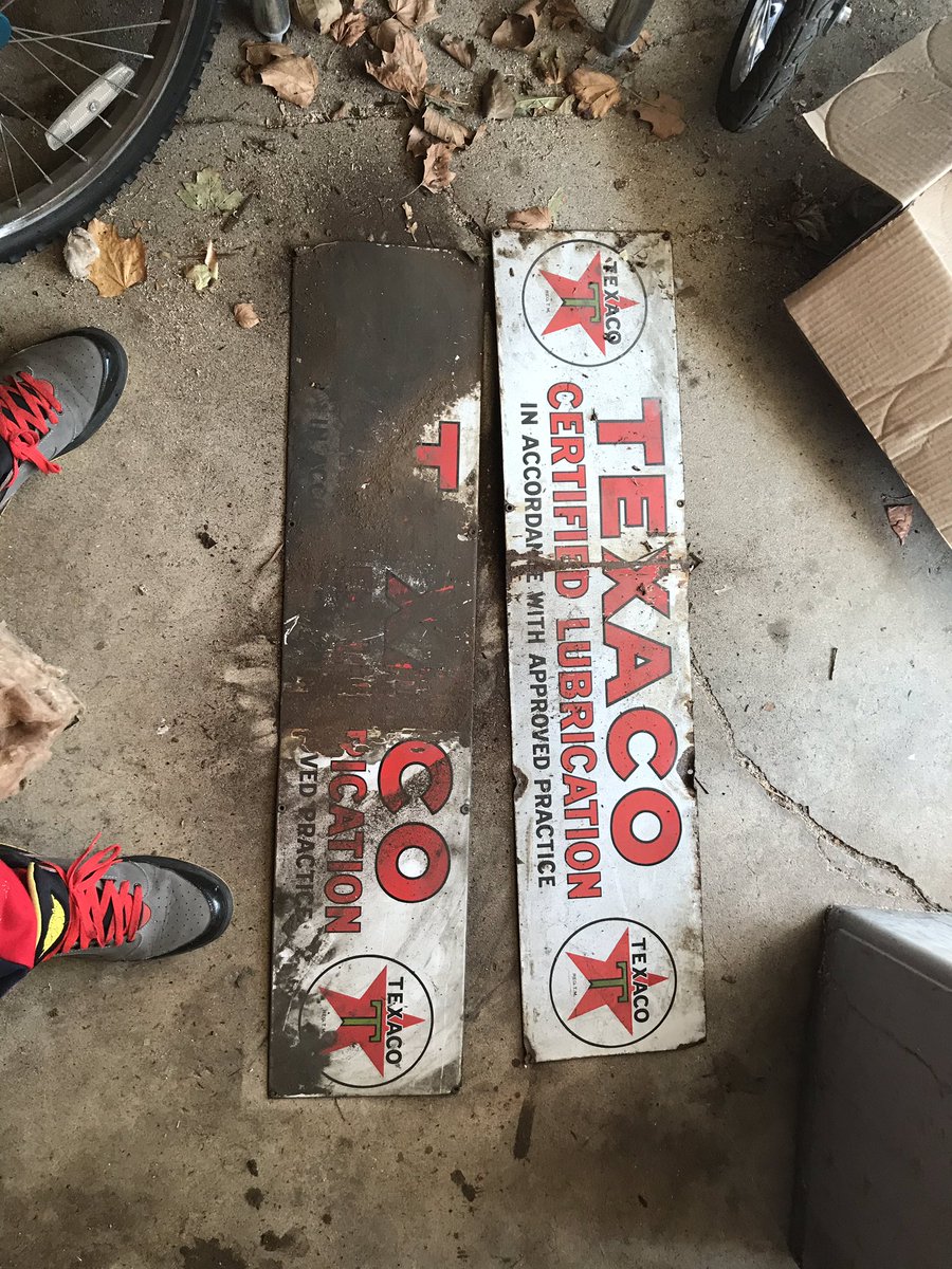 chefjohngc's tweet photo. @americanpickers found this cleaning out my garage are they worth anything? https://t.co/tQzCjKyhb7