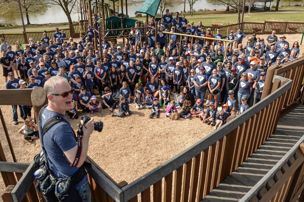 ClickingKen's tweet photo. NewSpring Church volunteers join beautification at KidVenture Park in Anderson. Statewide cleanup included 11 other Anderson County sites. https://t.co/NmKvxJfUFE via @independentmail @newspring #newspringcc #forsc #ForSC #KidVenture @ACSCGov @andersoncitysc https://t.co/fwVDimATfY