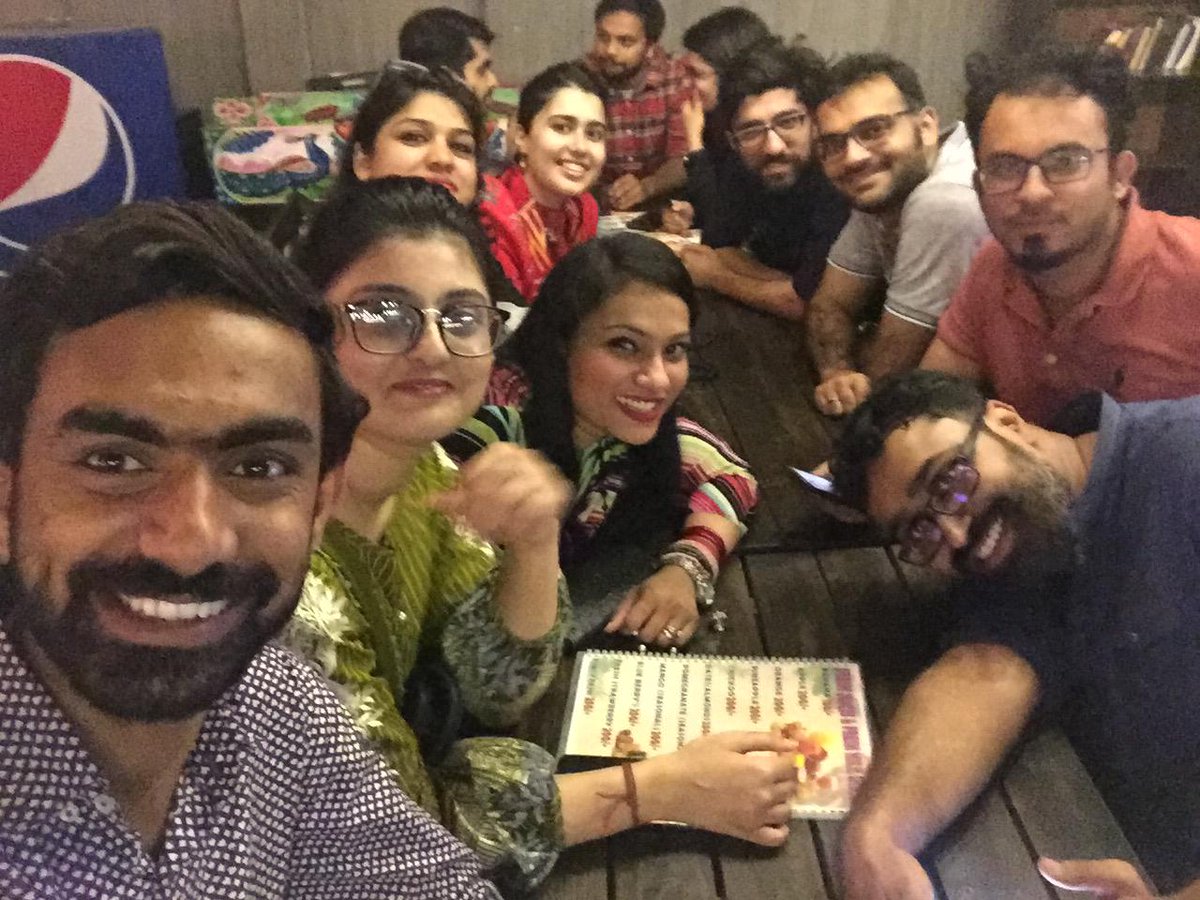 MangiYousif's tweet image. Post - NLP Training picture with these lovely people at choto chaiwala karachi.

#NLP #NeuroScience #Timelinetherapy #Empowering