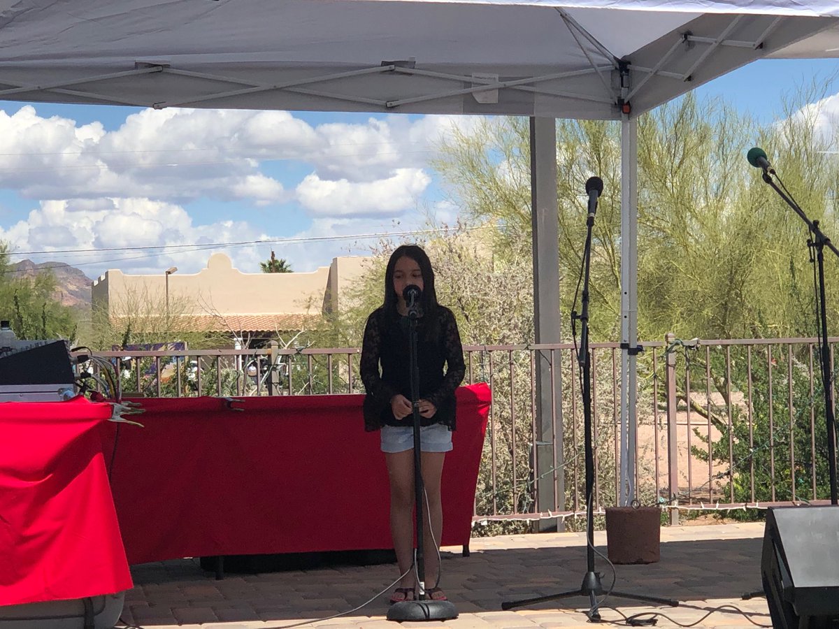 Anderson_AJUSD's tweet photo. Talent runs deep in AJUSD. A Peralta Trail (AJ Idol winner) student sang at the AJUSD Earth Day Celebration! A beautiful voice could be heard on this beautiful day! #AJUSD Whatever it Takes https://t.co/rvX6mWxpFx