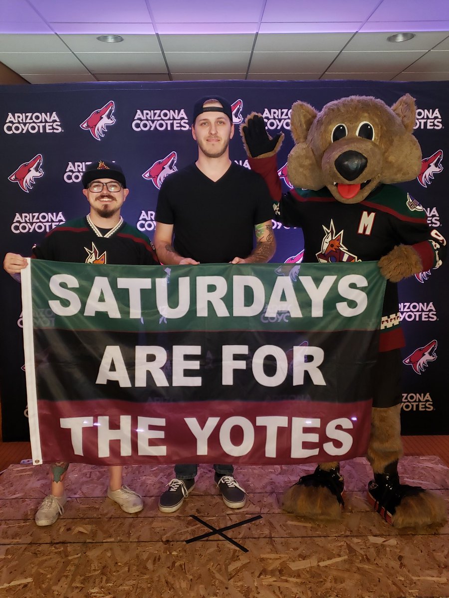HowlerCoyote's tweet image. SAFTY and tonight is about celebrating #OurPack. Kids Club members can enter to win my season-worn kachina jersey at section 112 and all fans can bid on these awesome team-signed drumheads and more to benefit @YotesFoundation! 

arizonacoyotes.com/jerseyauction