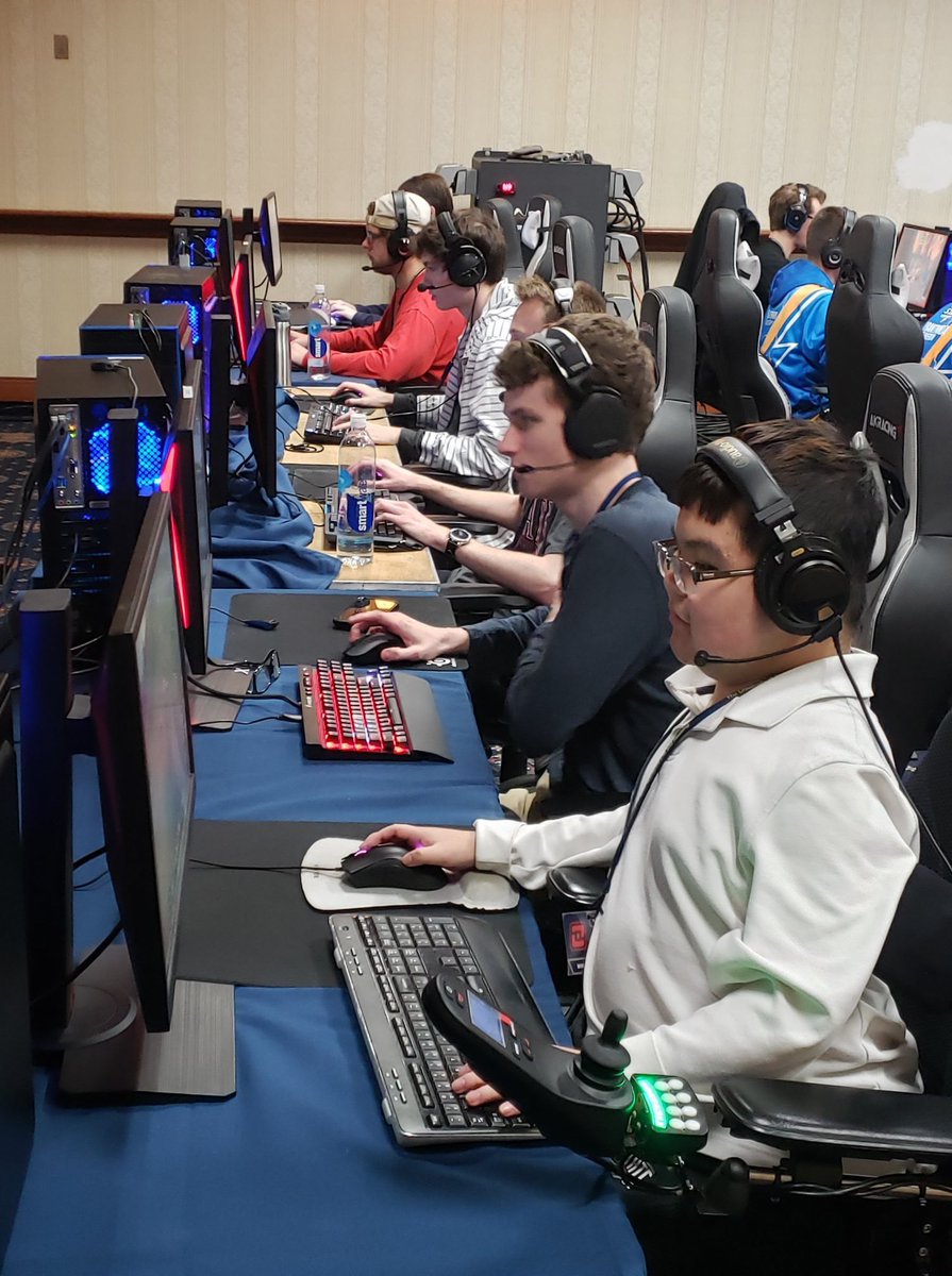An inside look at our #OSULoL Team at the <a href="/ZipsEsports/">Akron Esports</a> Collegiate Invitational 👀 #OSUEsports