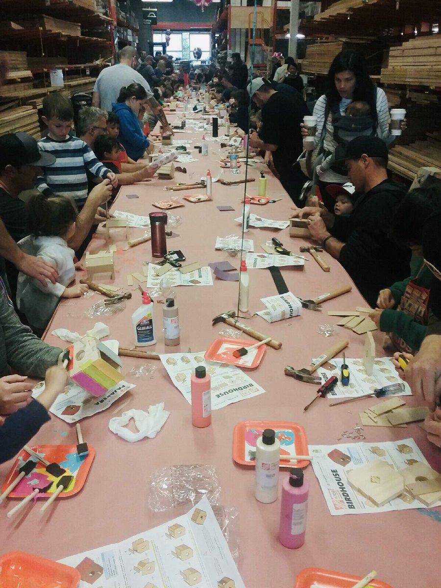 Demo’ing the #traegergrill today and having fun with the kiddos at #kidsworkshop bird feeder bonanza at the #soquel THD! <a href="/hogue_doug/">Doug Hogue</a> <a href="/SteveWoodsHD/">Steve Woods</a> @JoseBanuelos831