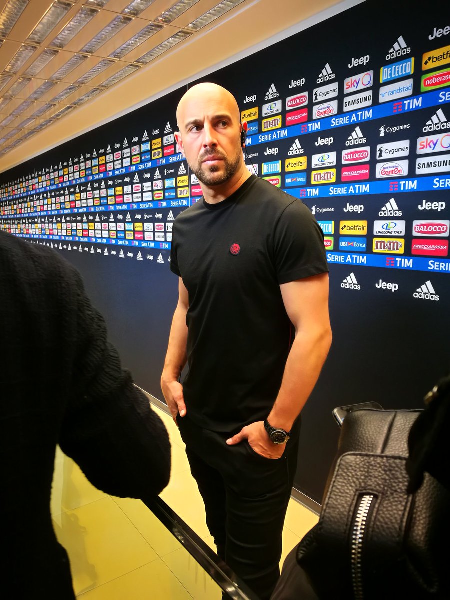 AntoVitiello's tweet photo. #Reina in mix zone: "Due rigori plateali non dati, qui allo Stadium è sempre la stessa storia. Ma ripartiamo dalla prestazione contro la Juve, c'è fiducia per la Champions"
@RMCSportNetwork
@MilanNewsit https://t.co/8ggnWtnvVS