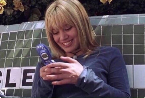 SoyPickles's tweet photo. Yo molestando a todos en whatsapp con mis stickers. https://t.co/RZKltIWCgJ