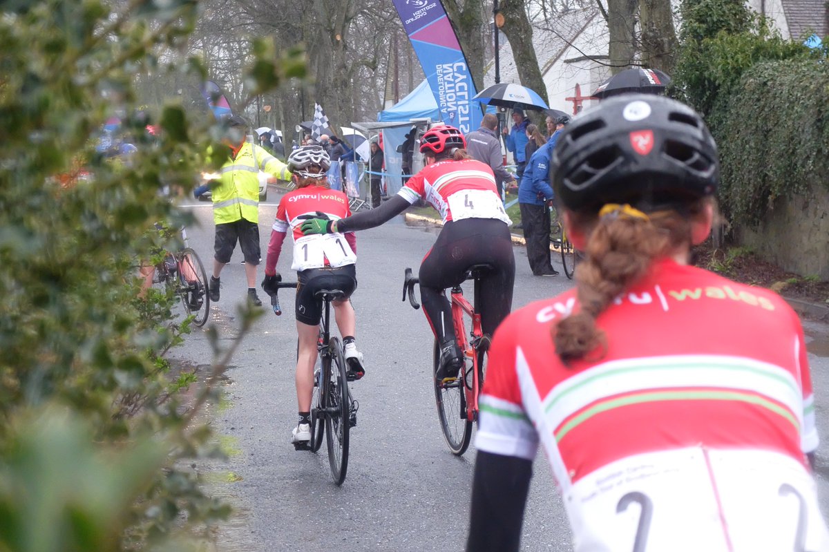 YouthTourScot's tweet photo. #YTOS2019 photo of the day 📷
It's not just about the podium. Teamwork and camaraderie is what it's all about
#teamwork #NationofCyclists #Oneinamillion https://t.co/CmTAA3xOzF