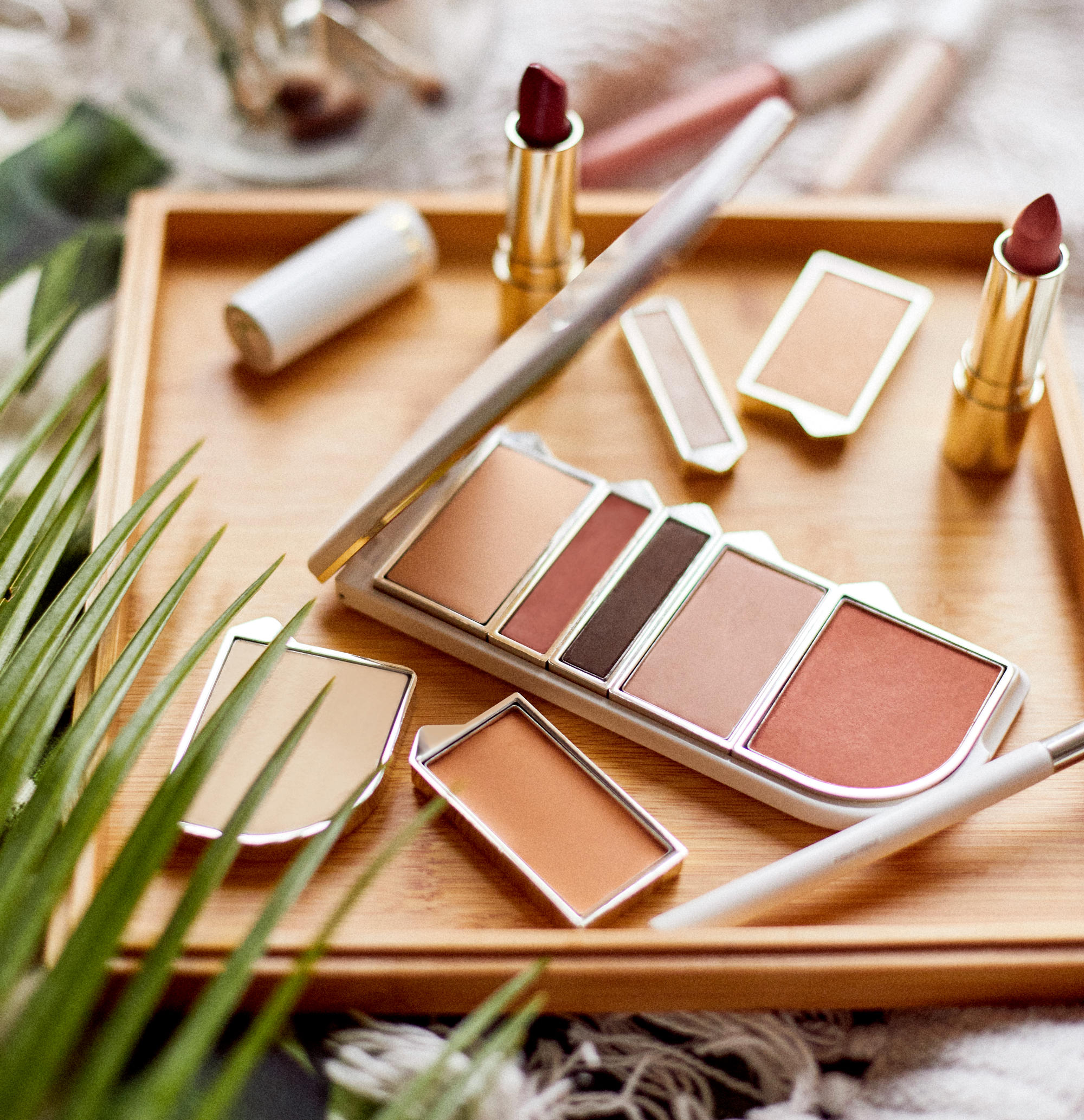 Tropic makeup deals