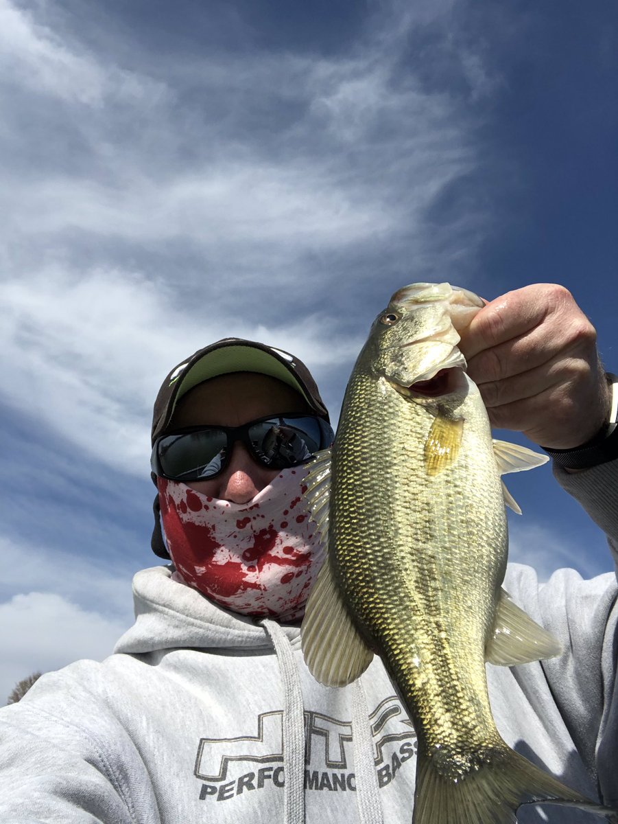 dyehardt's tweet image. No matter how bad the day is, this always seems to help!!! 
#MarteaseLures #LiquidMayhem #BassCamo