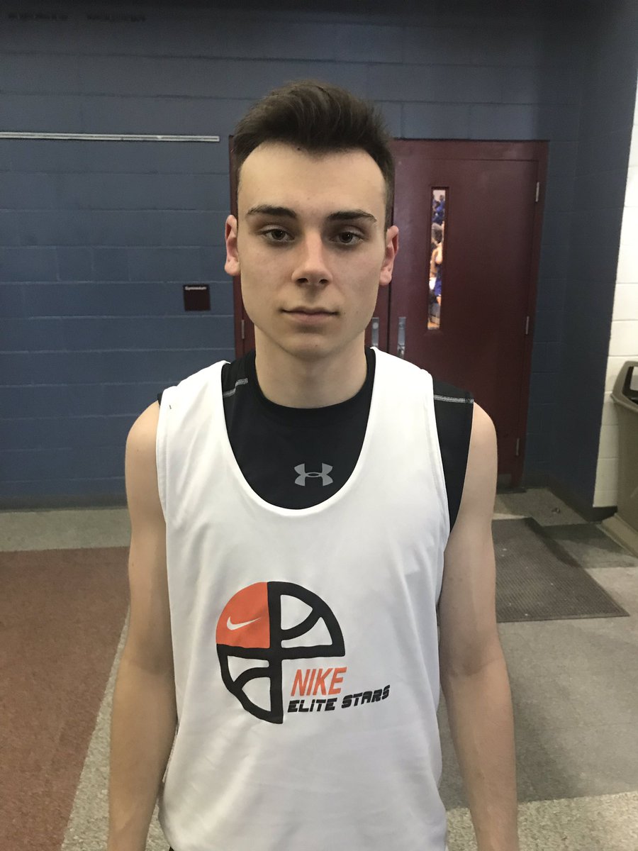 NikeEliteStars's tweet photo. 2020 6’1 SG Lane McCay Central (AL) is a walking bucket. He’s got catch and shoot ability but deadly off the bounce. Flashed all the tools in his 🎒today at #TuscaloosaTipOff 
He is one kid college coaches need to put an eye on this evaluation period. https://t.co/MuPZrwb7lh