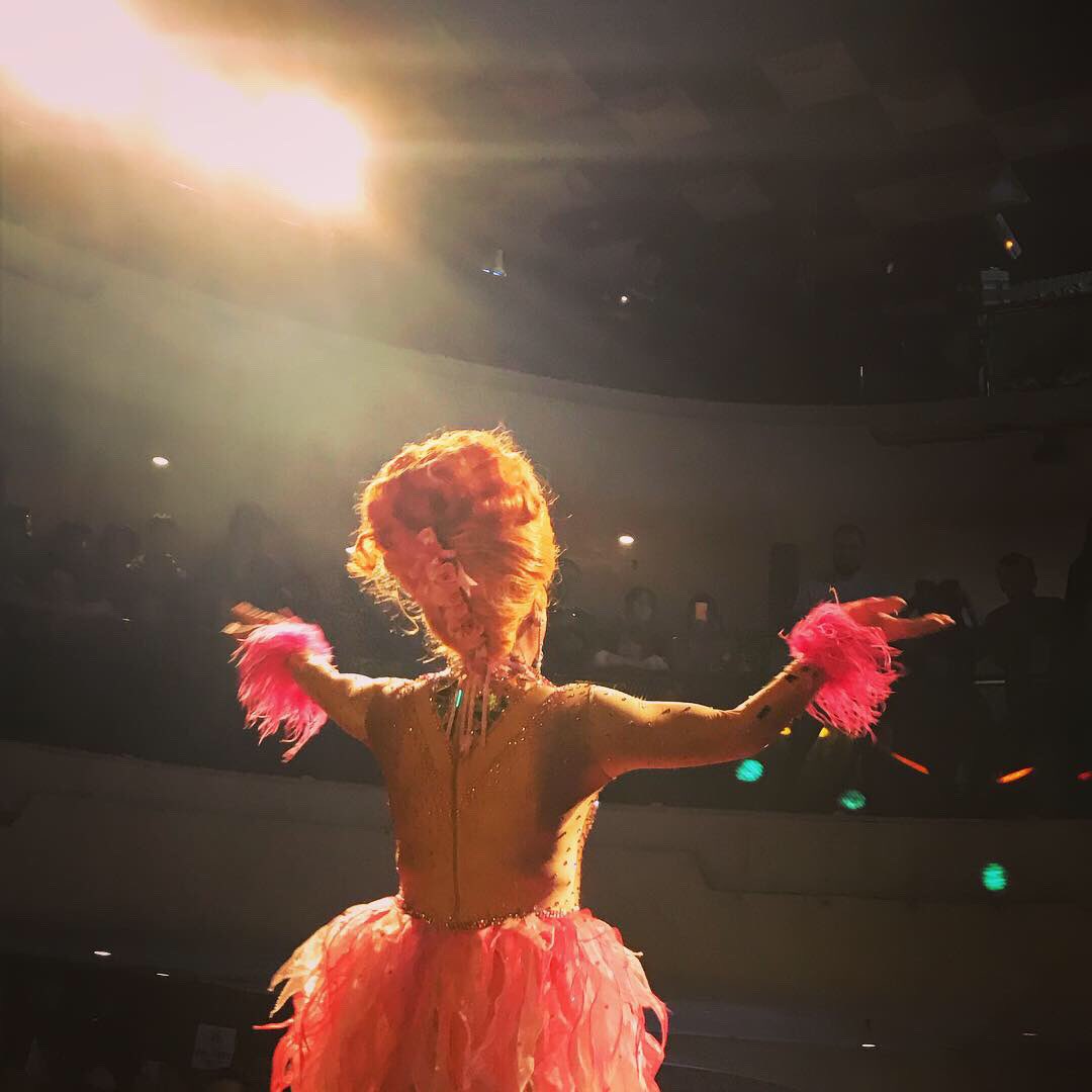 394u's tweet photo. We could meet Perfedia❤️
xoxo💋
「Hedwig and the Angry Inch」
そのHedが装着するWig職人さんが
PerfediaのShowを観戦。
聡明な、Burlesque dancerの
Tuna Mer Maidちゃんと。
出逢いは、Scaretさんと
Baby doll tokyoの
緑川ミラノさんの
お陰❤️
#Hedwig
#Perfedia
https://t.co/ZQriaSntyv https://t.co/qcUHRDx9Ie