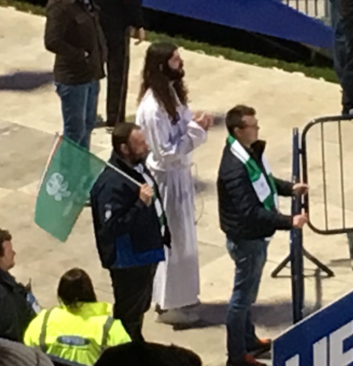 koceallaigh's tweet photo. So many household names at tonight’s #LEIvBEN game; @LeinsterLeo, Jesus Christ, and @Nigelrefowens #JoinThePrayer #JoinTheRoar https://t.co/UjUZDca4Wx